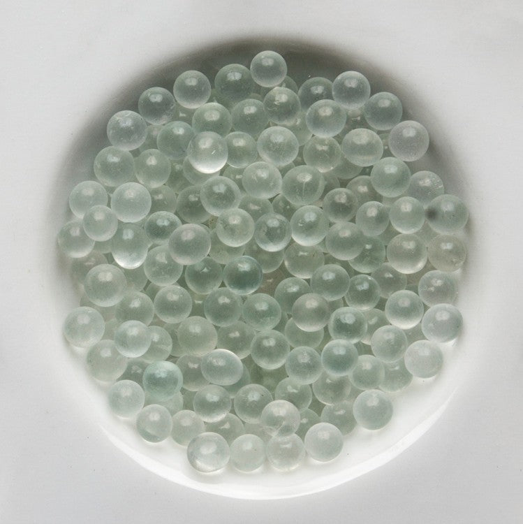 clear picture of glass beads 3mm matisse