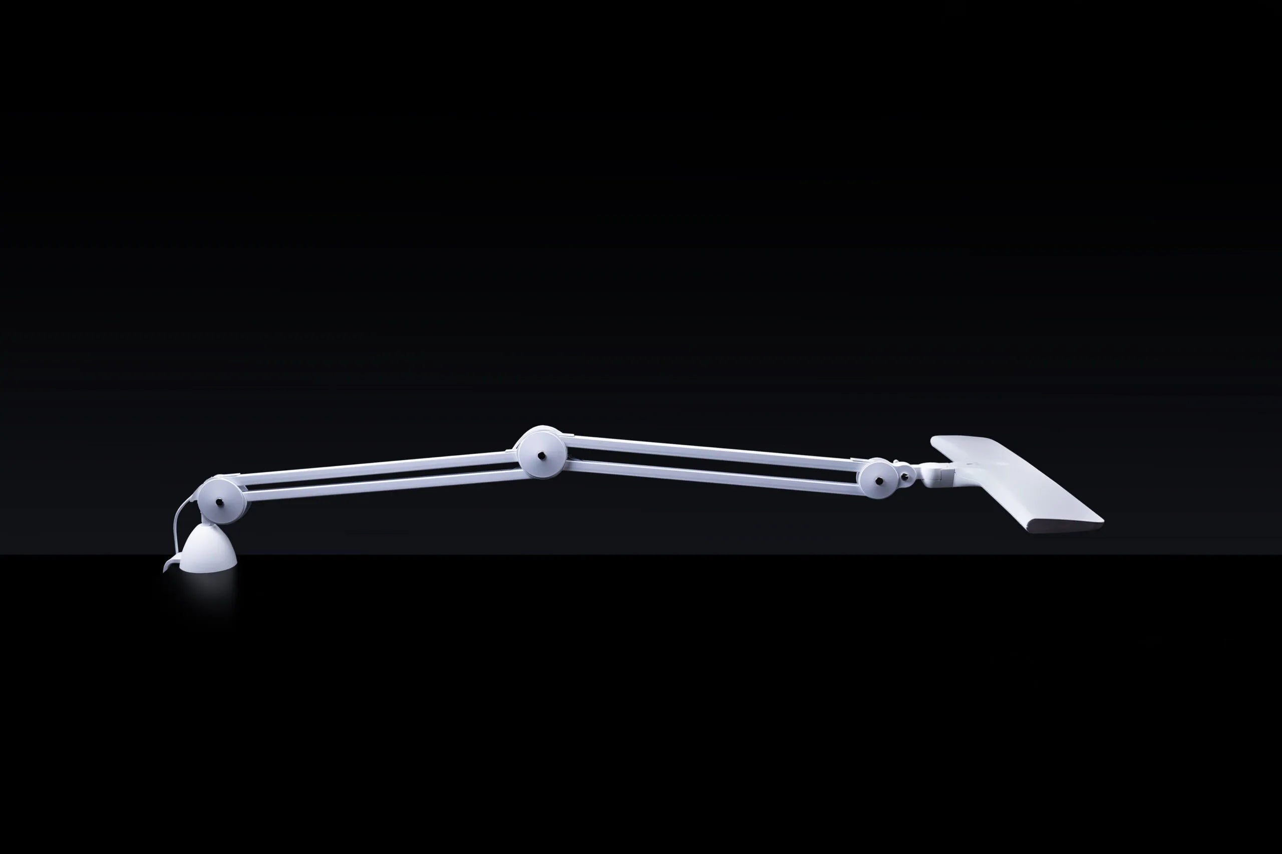 Daylight Lumi Desk Lamp