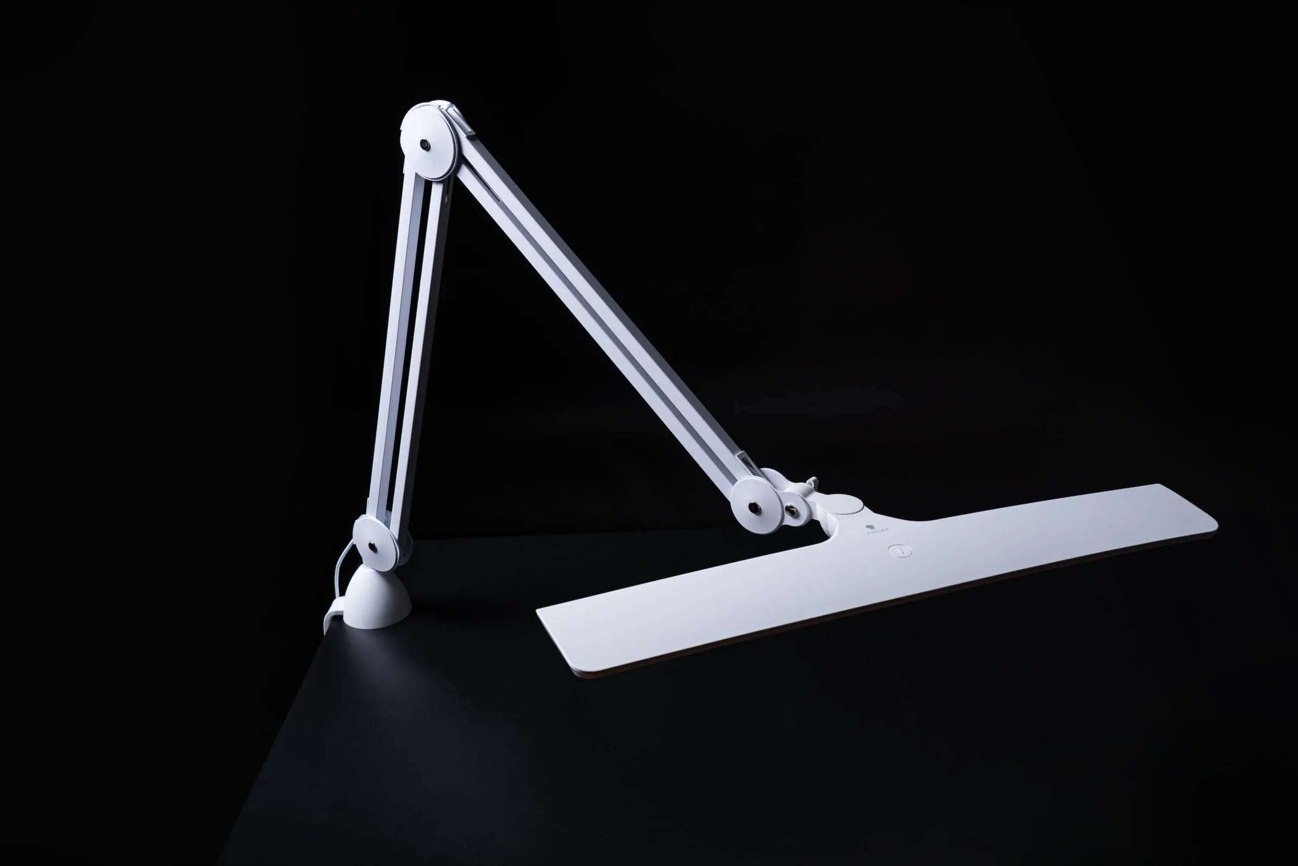 Daylight Lumi Desk Lamp