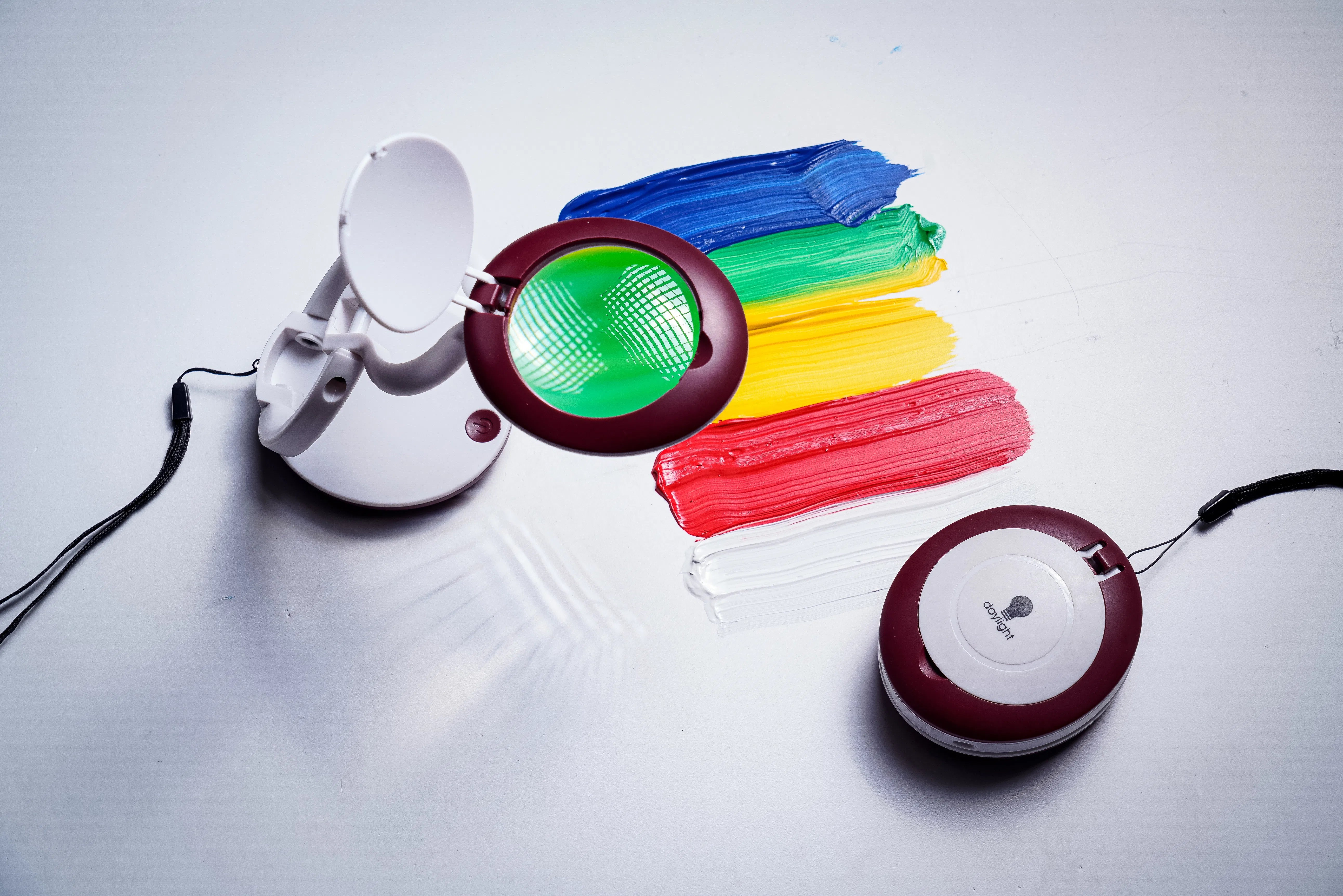 Daylight YoYo Magnifier Light