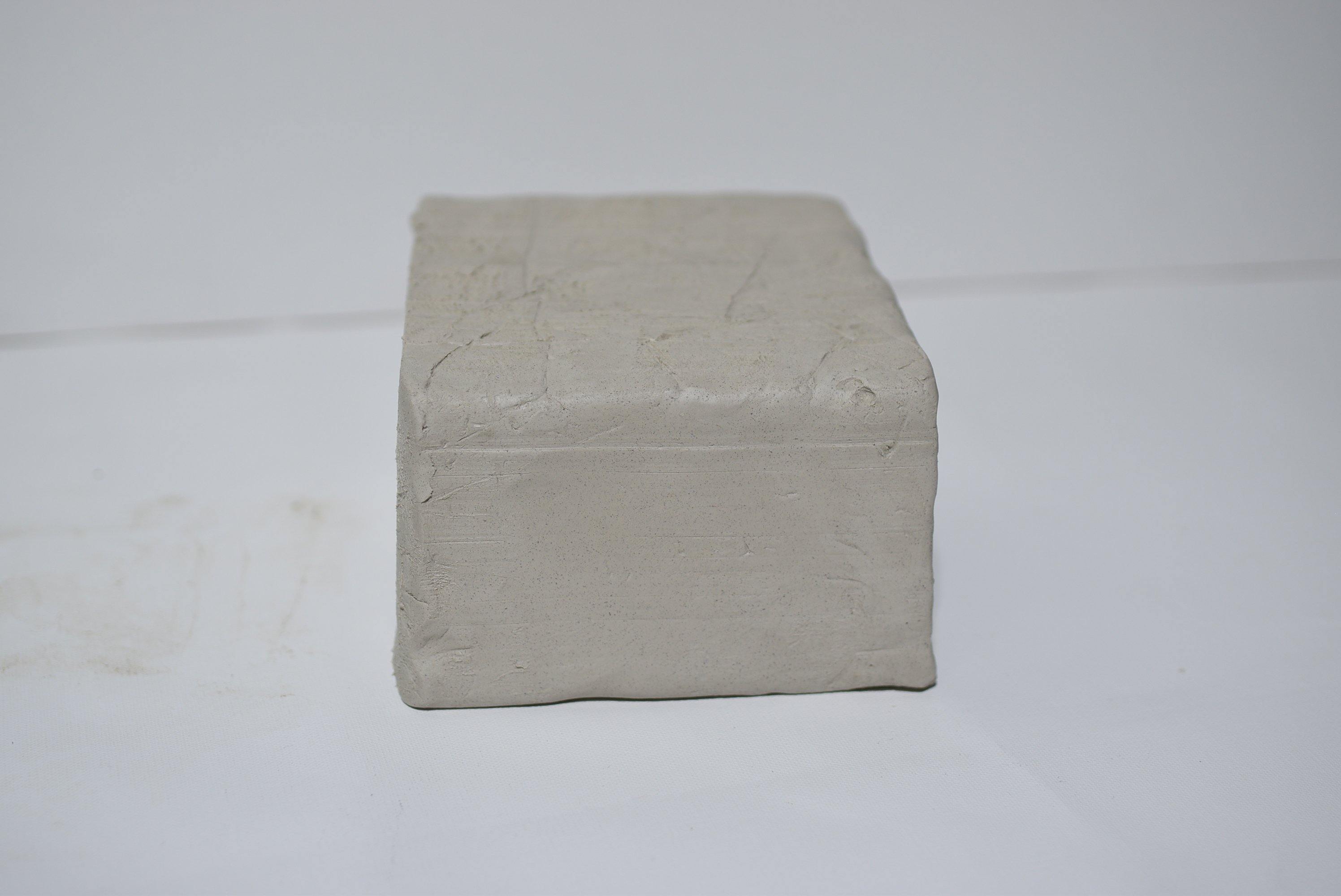 Luca School White Earthware/Stoneware Modelling Clay (2.5kg - 10kg) - Art Supplies Australia